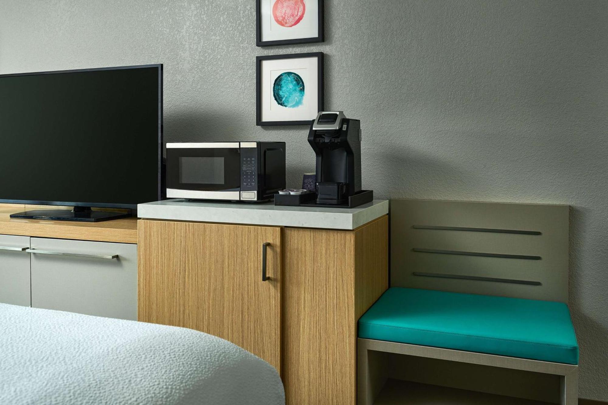 Hilton Garden Inn Tewksbury Andover Екстериор снимка