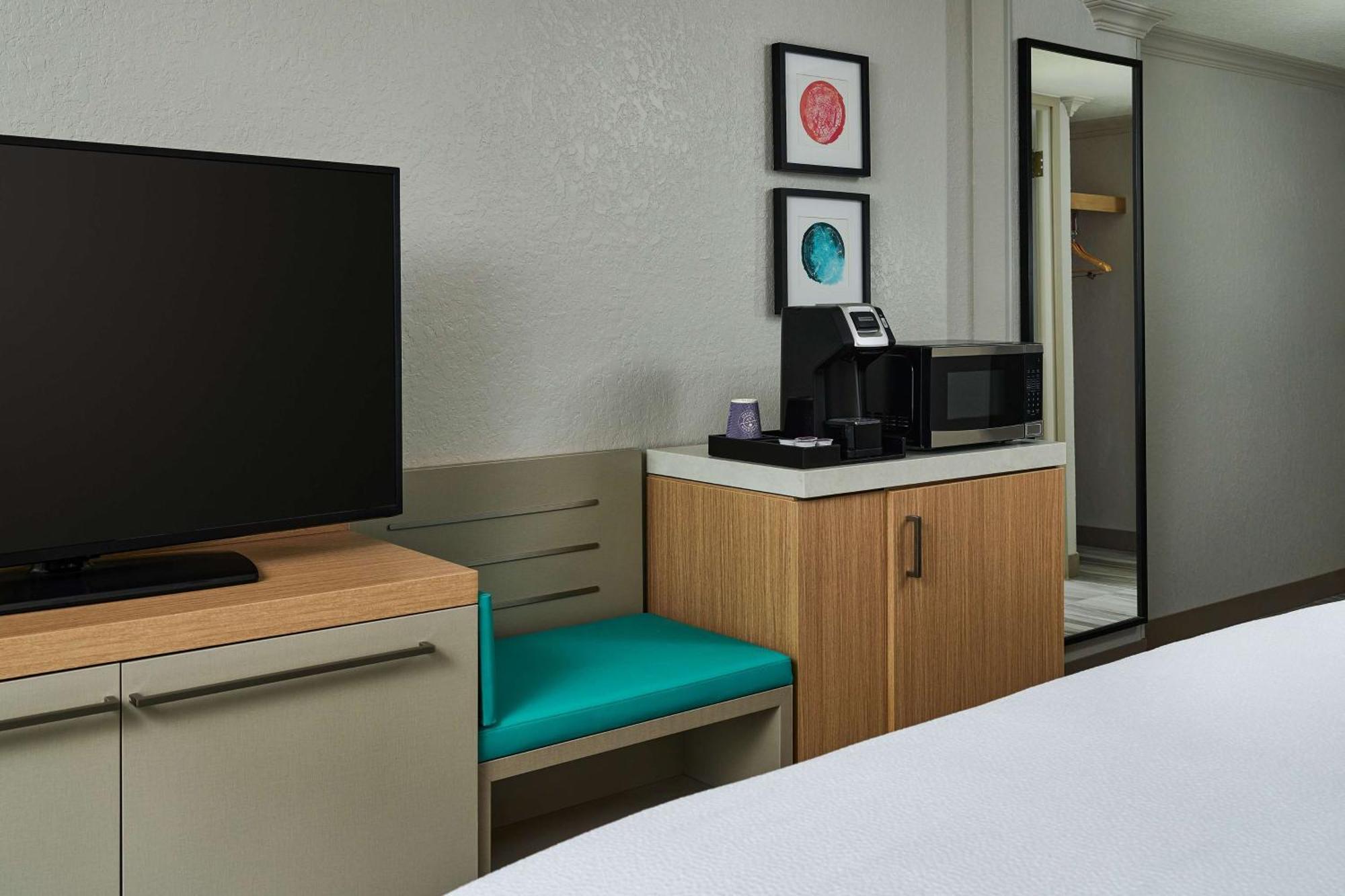 Hilton Garden Inn Tewksbury Andover Екстериор снимка